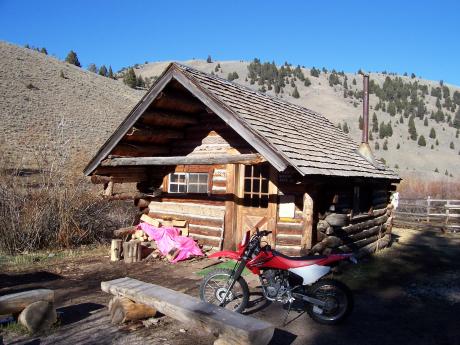 Fritz Creek Cabin, photo by Rick Baugher