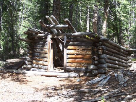Old mining cabin in Gladiator Canyon, photo by Rick Baugher.