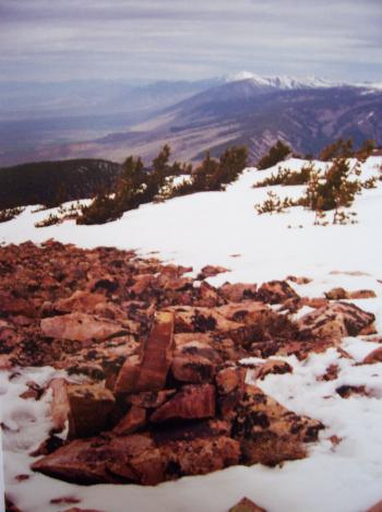 From the summit of Hillside Peak. Rick Baugher photo, 5/22/00